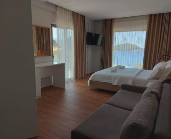 Suite with sea view1.7